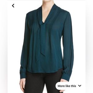 NWOT PAIGE womens v-neck blouse W/Cuffed Sleeve Shirt Sz XS